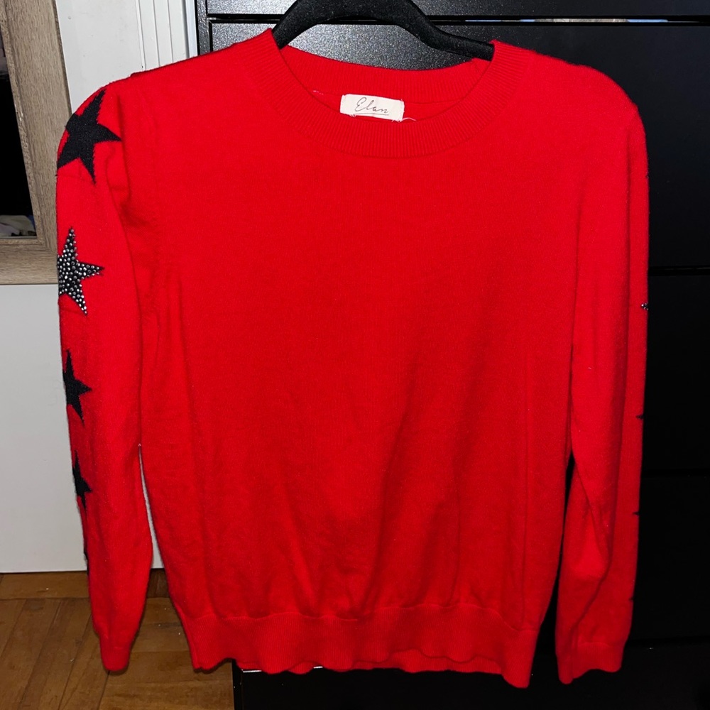 Elan Long Steeve Top With star sleeves